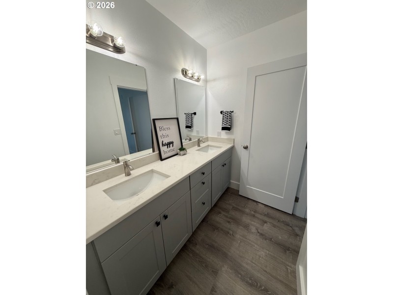 Owner's Suite Bathroom
