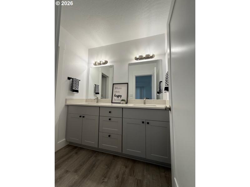 Owner's Suite Bathroom