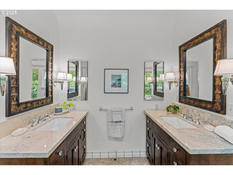 Owner's Suite Bathroom