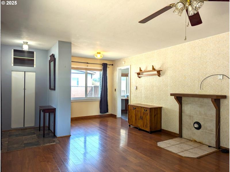 Living Room/Dining Room