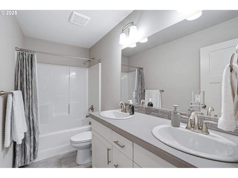 Bathroom, Continental