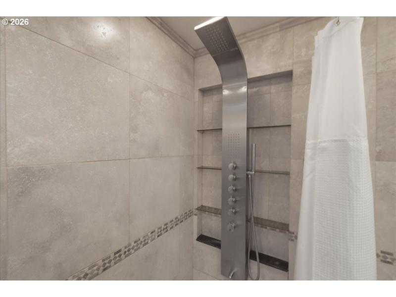 Owner's Suite Bathroom