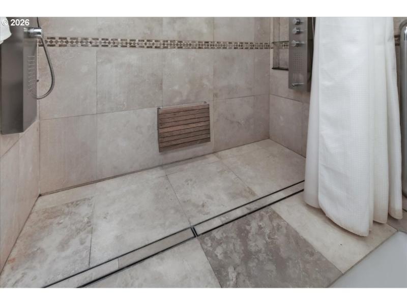 Owner's Suite Bathroom