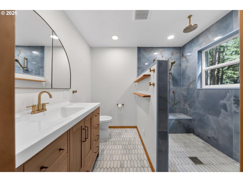 Owner's Suite Bathroom