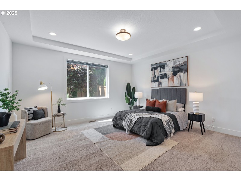 Bedroom, Primary
