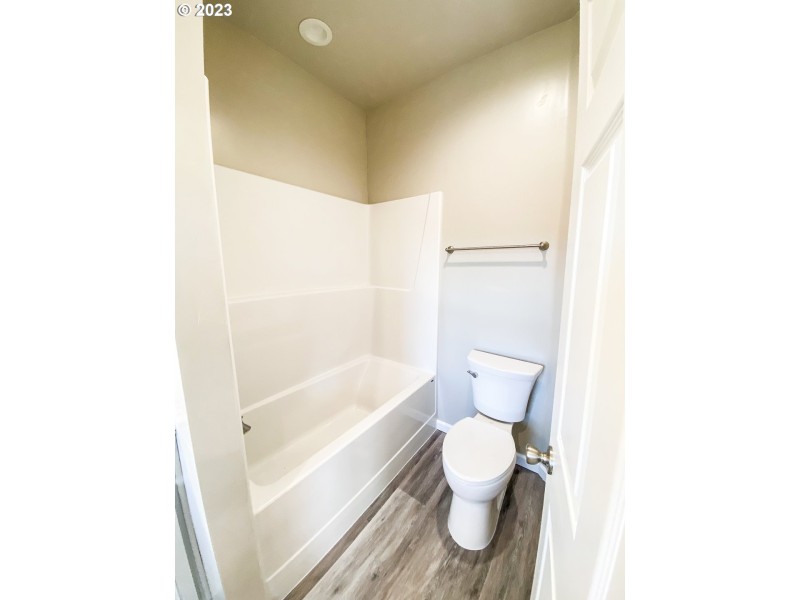 Owner's Suite Bathroom