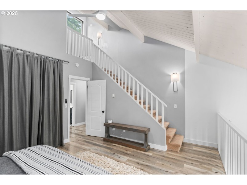 Bedroom, Primary
