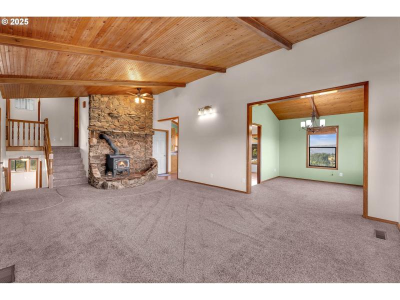 Living Room/Dining Room