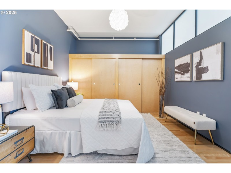 Bedroom, Primary