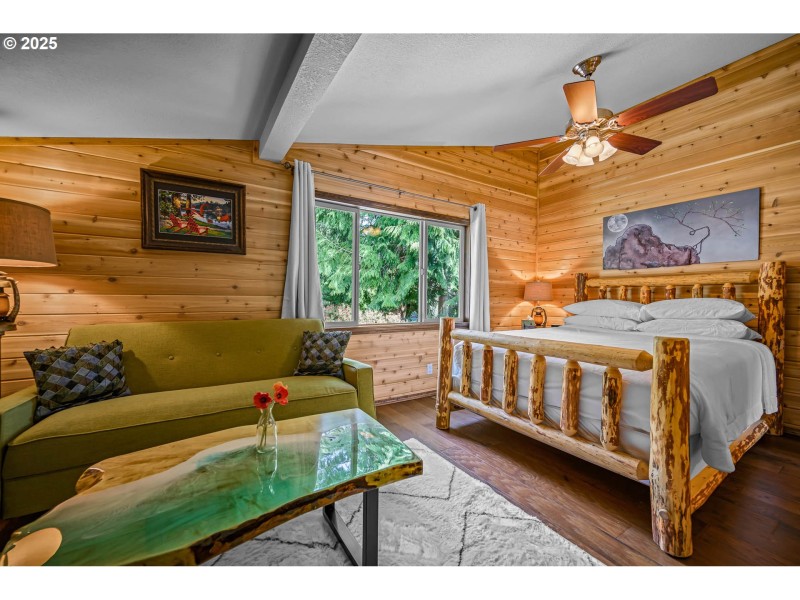 Bedroom, Owner's Suite