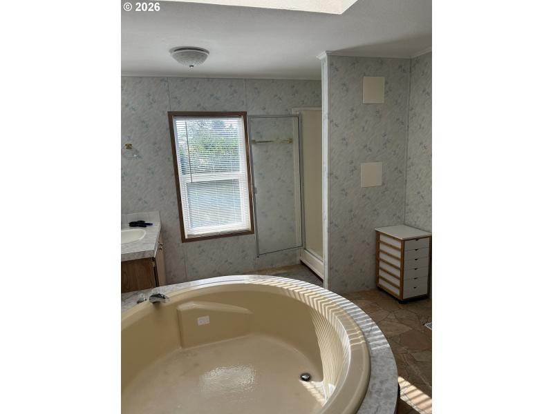 Owner's Suite Bathroom