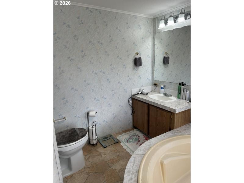 Owner's Suite Bathroom