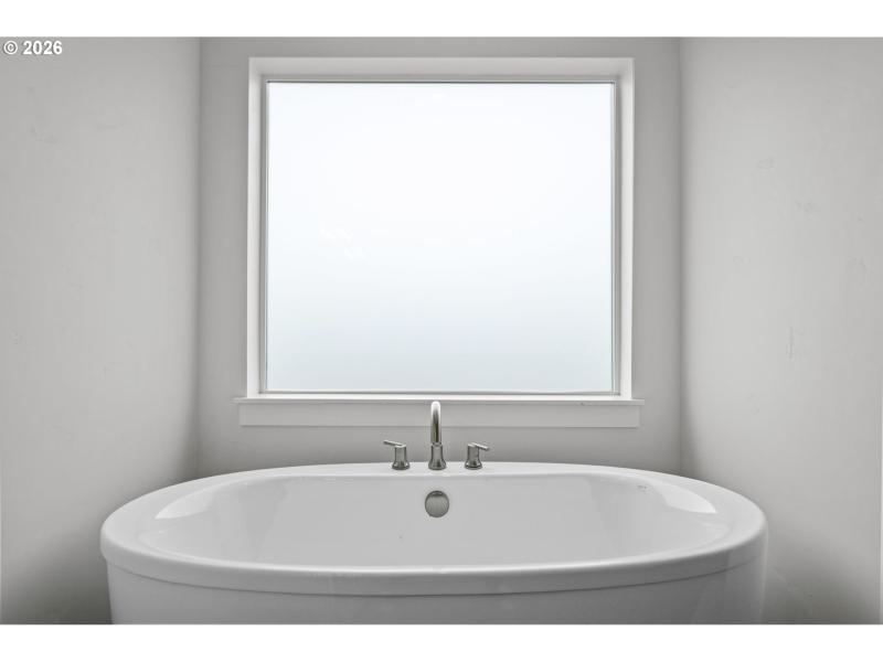 Owner's Suite Bathroom