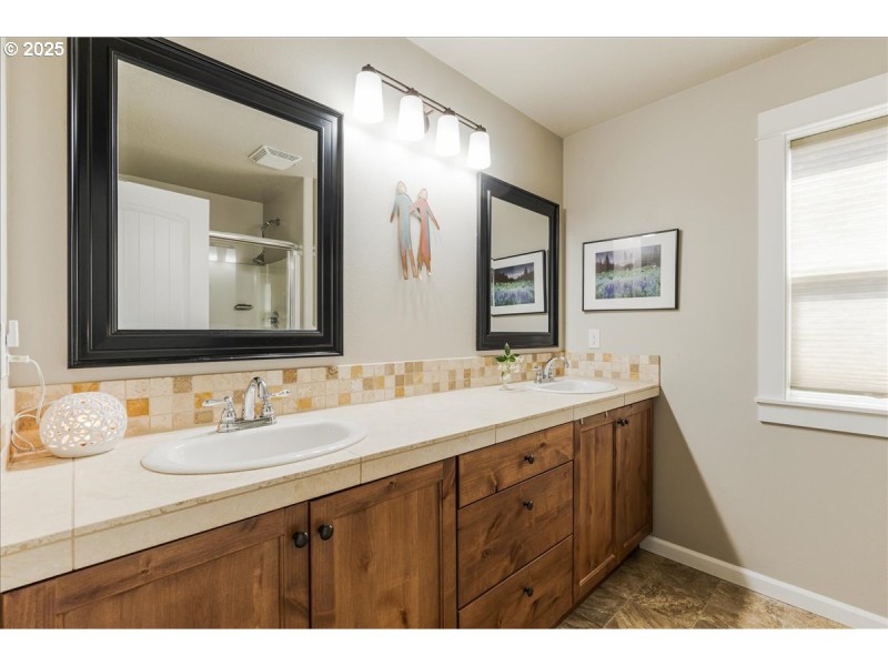 Bathroom, Attached