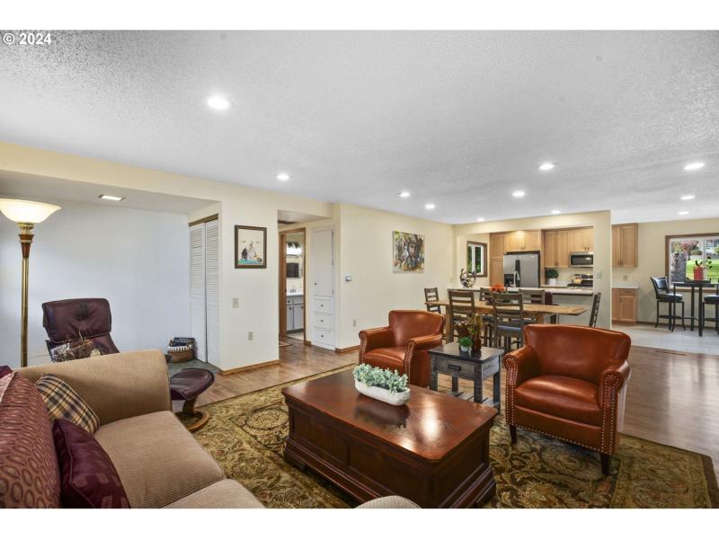 Living Room/Dining Room