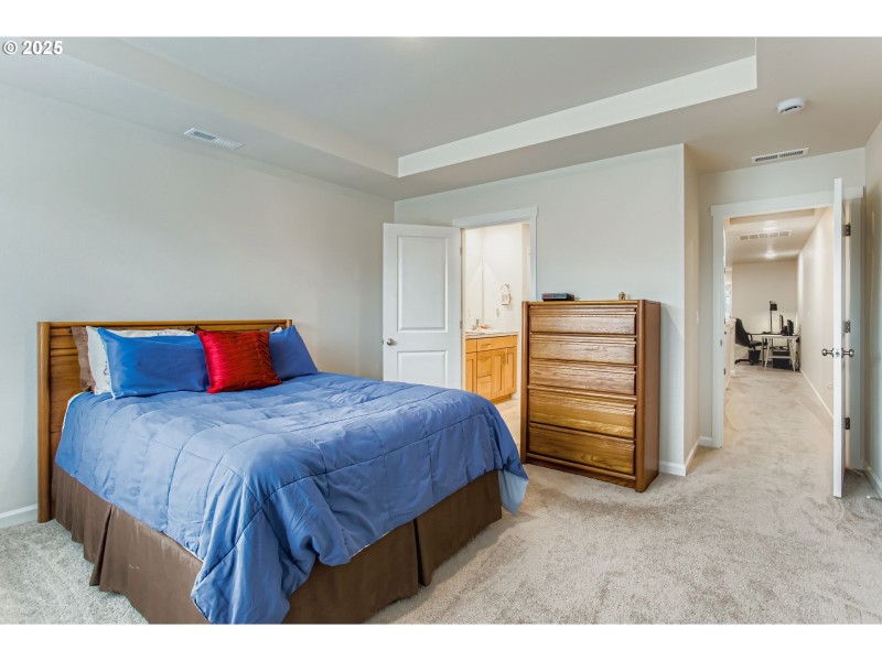 Bedroom, Owner's Suite