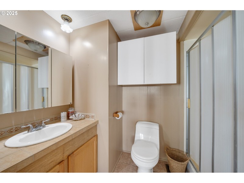 Bedroom, Owner's Suite