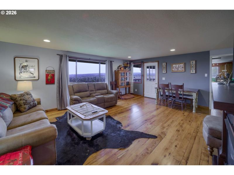 Living Room/Dining Room