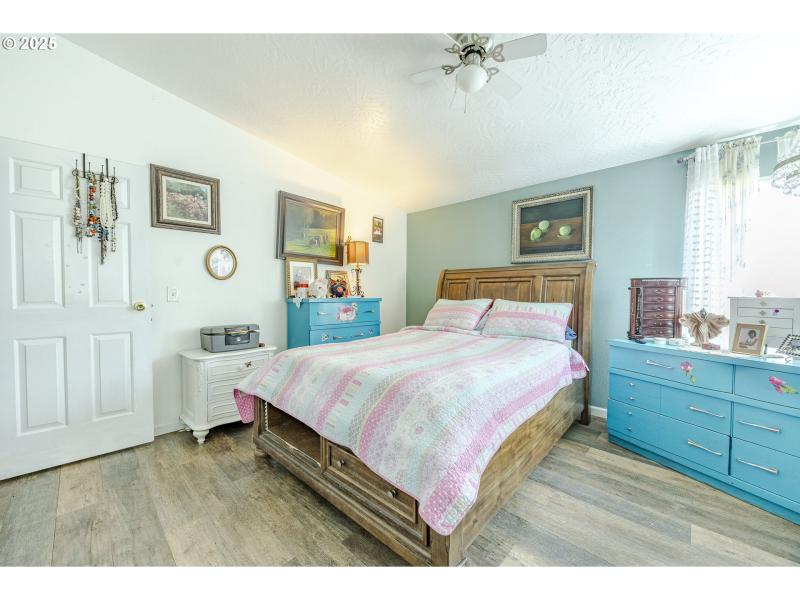 Bedroom, Owner's Suite