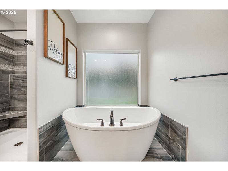 Owner's Suite Bathroom