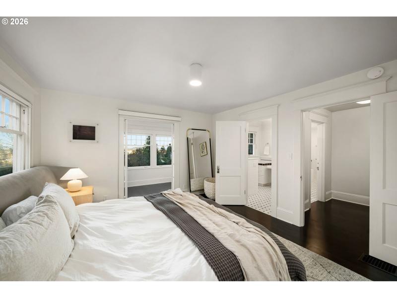 Bedroom, Owner's Suite