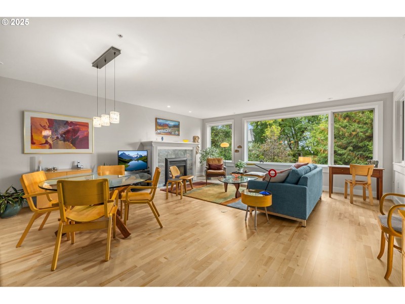 Living Room/Dining Room