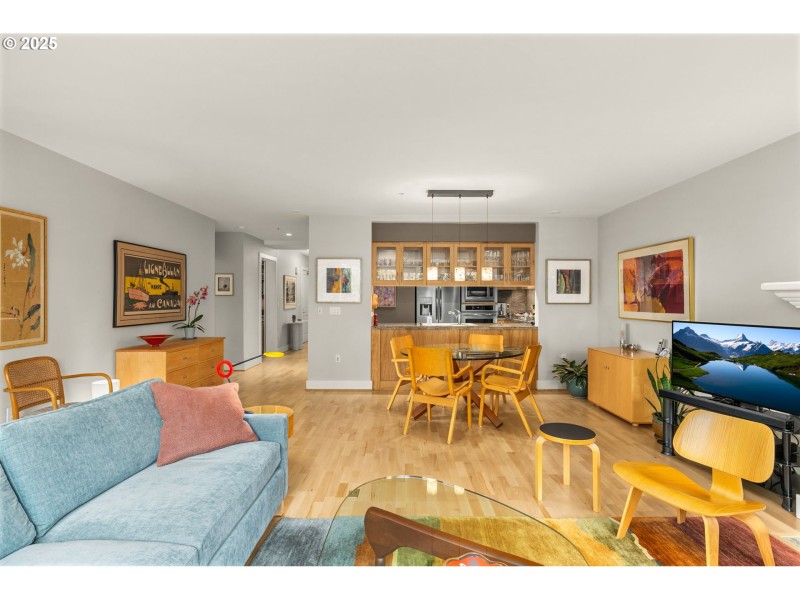 Living Room/Dining Room