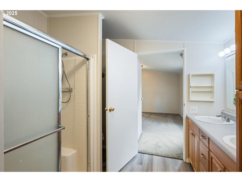 Owner's Suite Bathroom