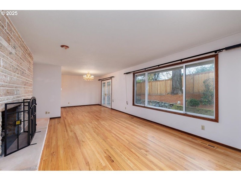 Living Room/Dining Room