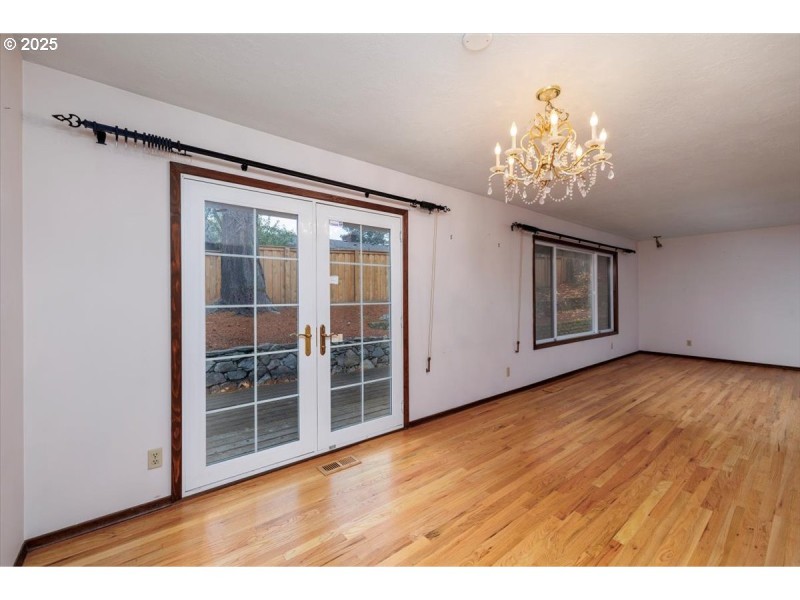 Living Room/Dining Room