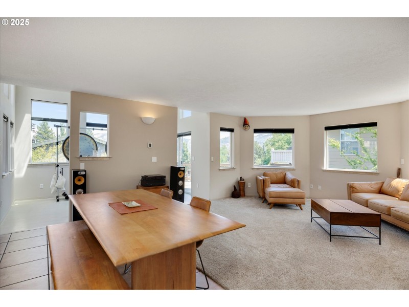 Living Room/Dining Room