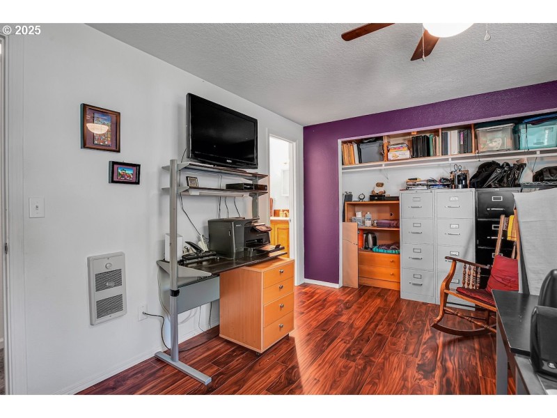 Bedroom, Owner's Suite