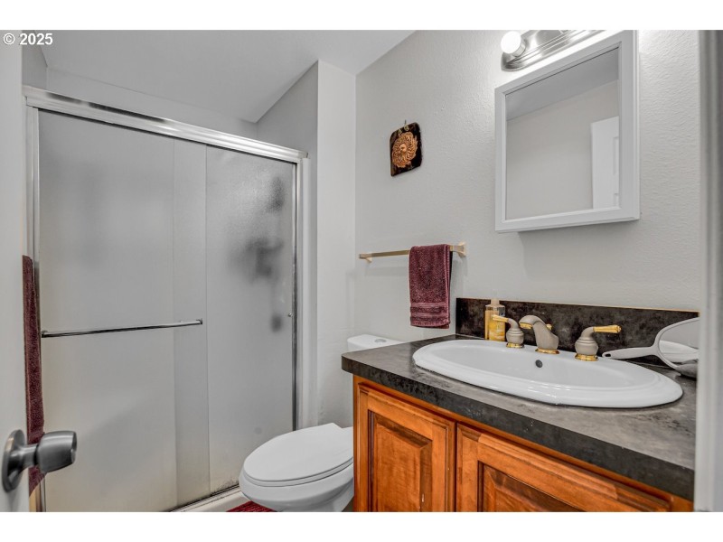 Bathroom, Attached