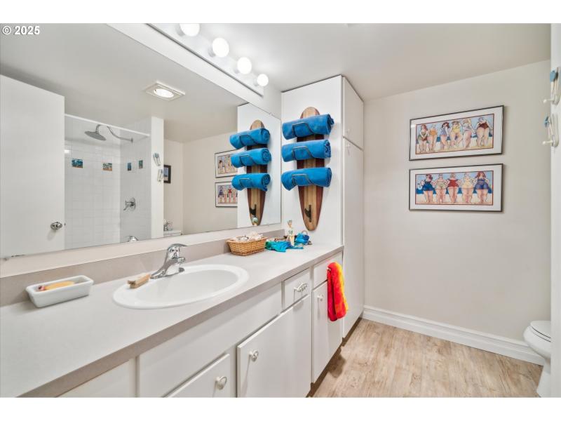 Owner's Suite Bathroom