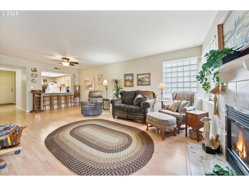 Living Room/Dining Room