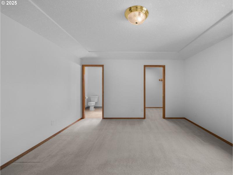 Bedroom, Owner's Suite