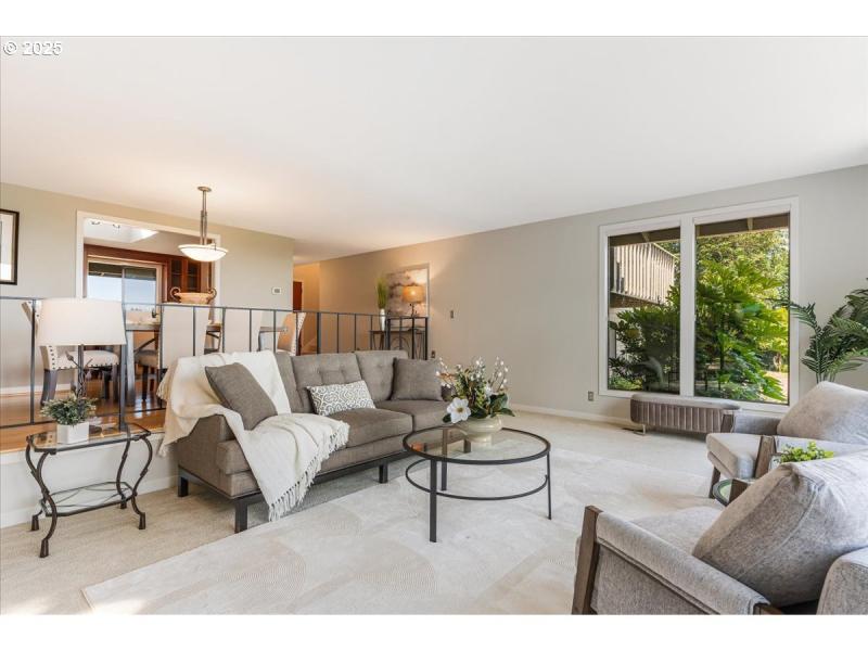 Living Room/Dining Room