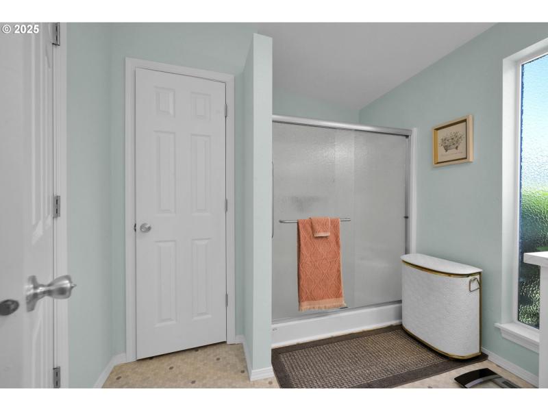 Owner's Suite Bathroom