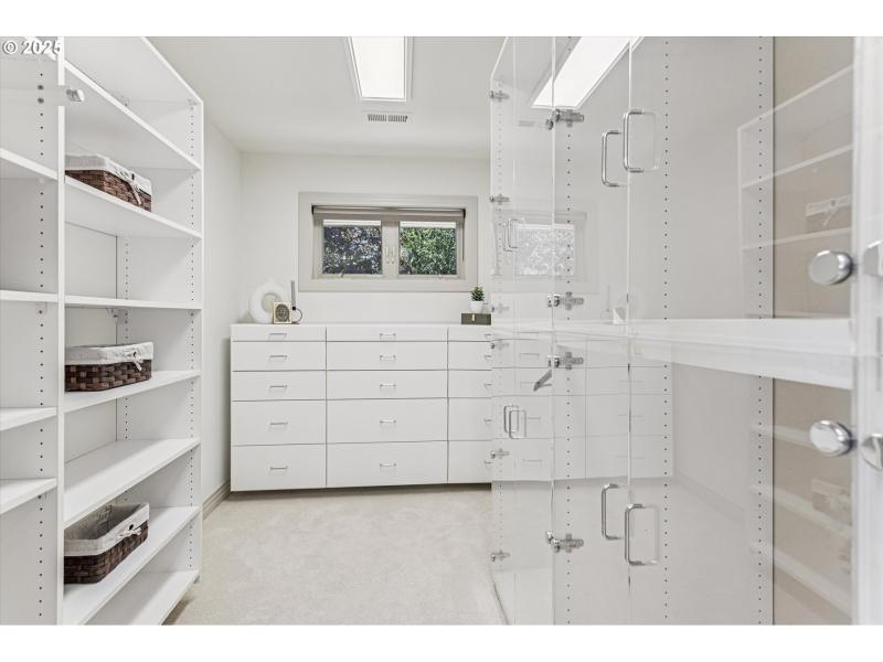 Bedroom, Owner's Suite