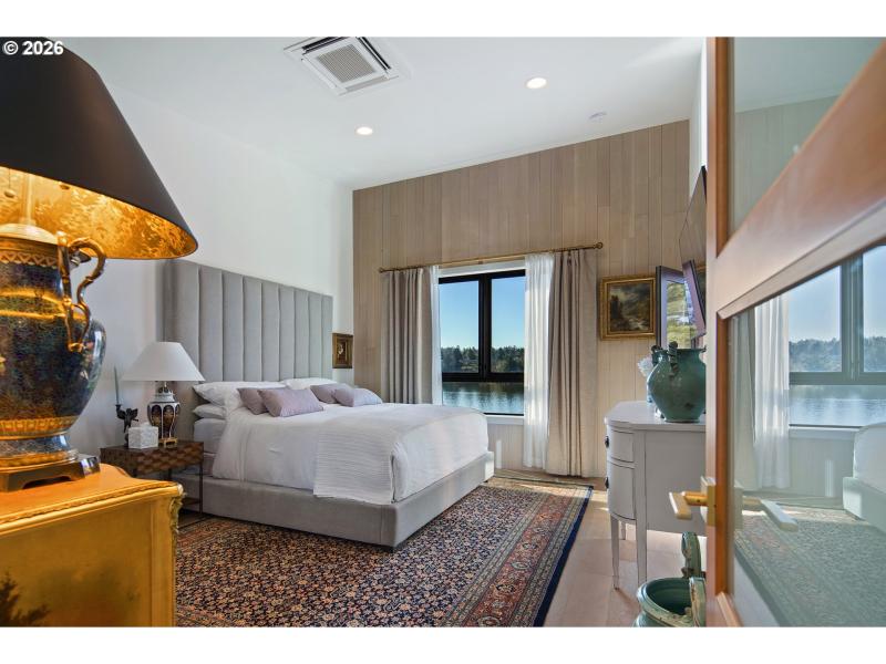 Bedroom, Owner's Suite