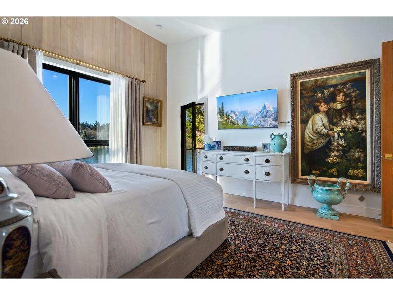 Bedroom, Owner's Suite