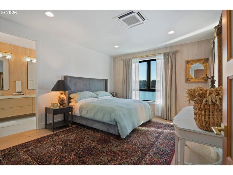 Bedroom, Owner's Suite