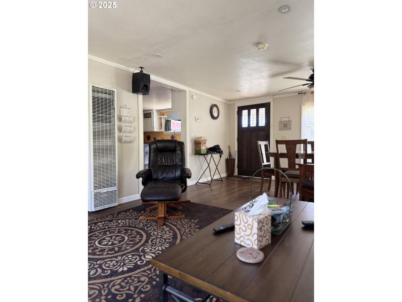 Living Room/Dining Room