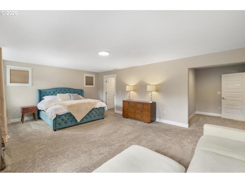 Bedroom, Owner's Suite