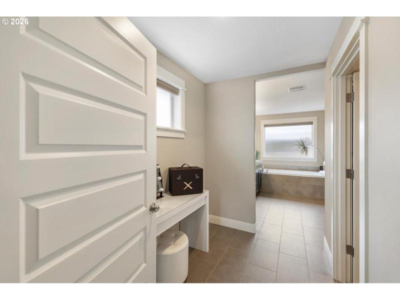 Bedroom, Owner's Suite