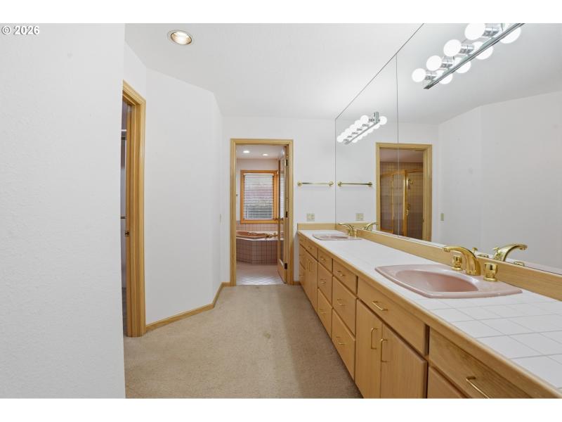 Owner's Suite Bathroom