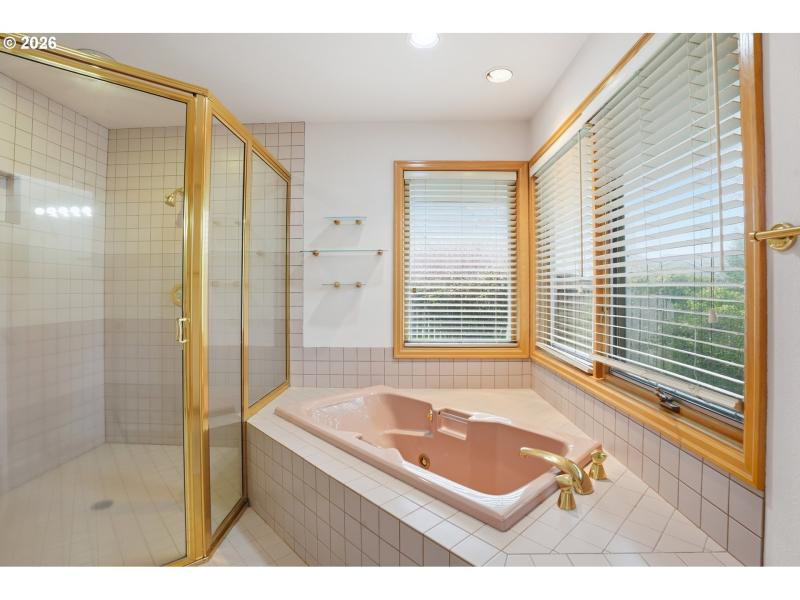 Owner's Suite Bathroom