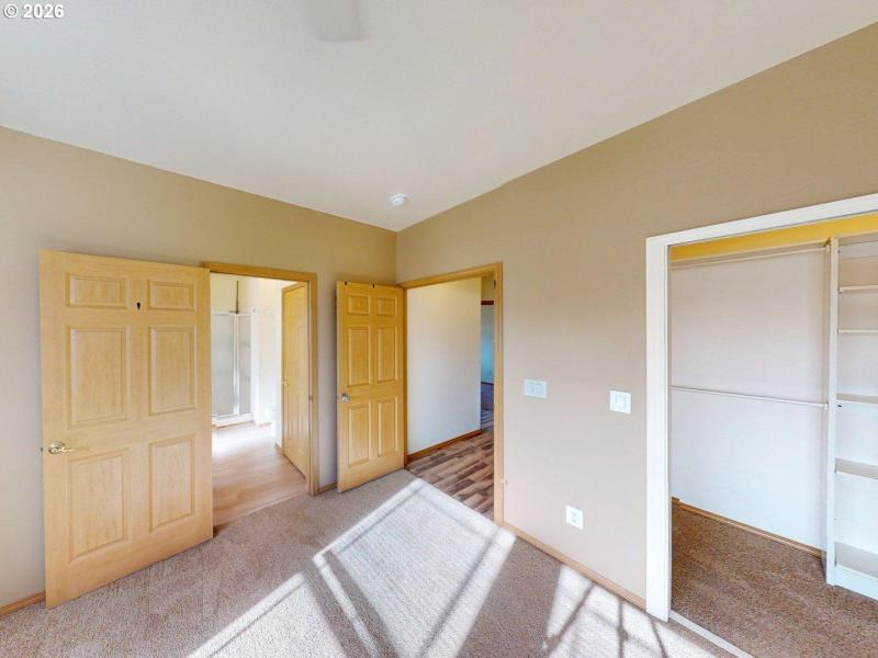 Bedroom, Owner's Suite