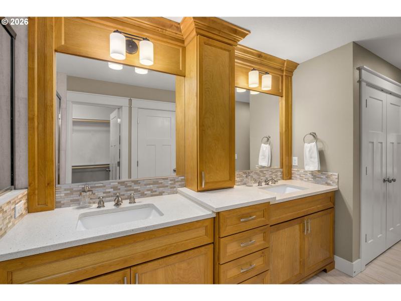 Owner's Suite Bathroom