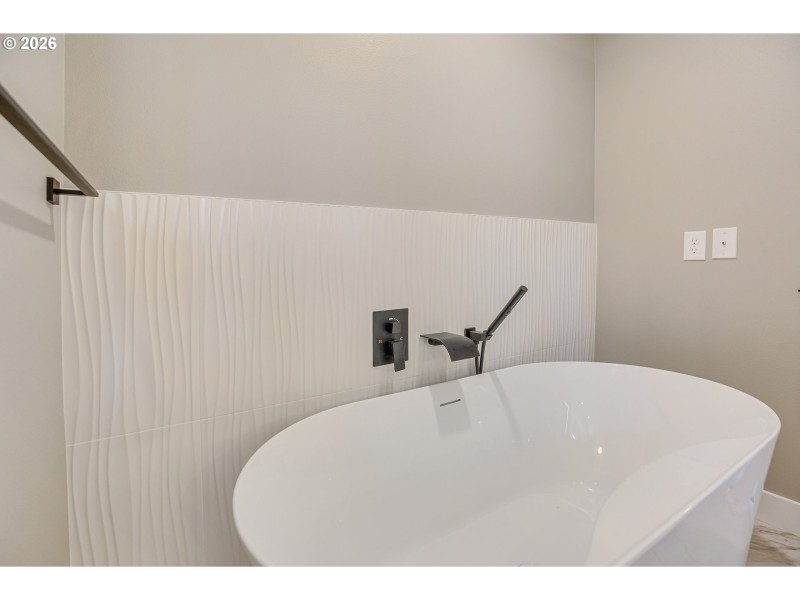 Owner's Suite Bathroom